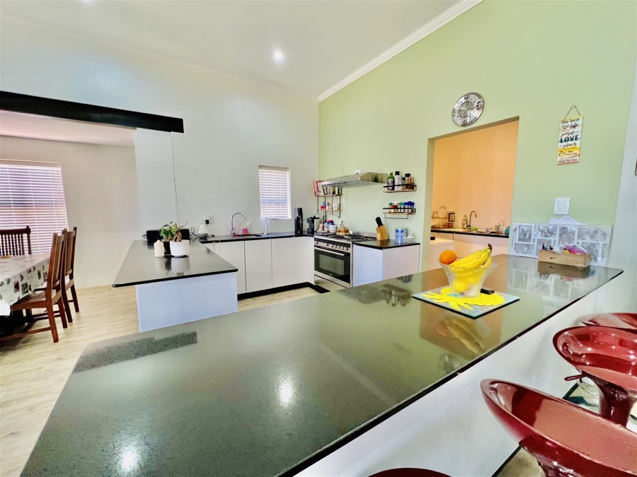 4 Bedroom Property for Sale in Mount Royal Golf Estate Western Cape